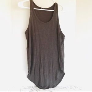 Final Touch- Gray Razorback Tank w/Long Curved Hem